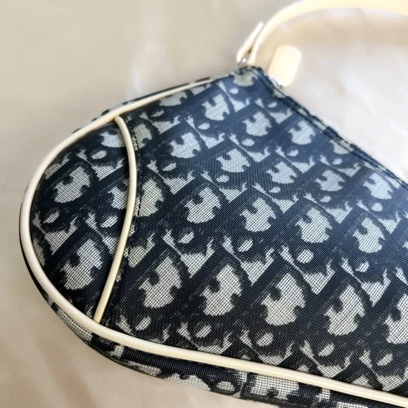 💞💞SOLD💞💞Dior Trotter Saddle Pochette Bag - Picture 2 of 12